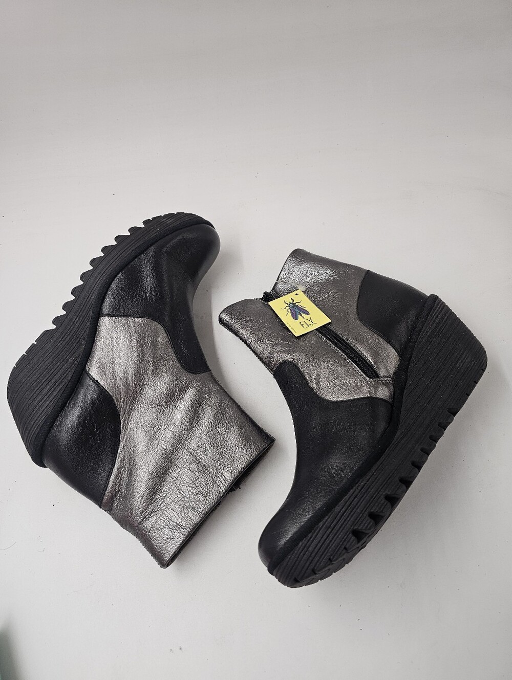 Fly London Yuxi Metallic Leather Wedge Ankle Boots Black Graphite EU40 US9 NWOB - Picture 6 of 8